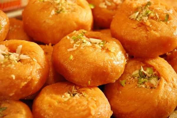 भारत के 10 सबसे स्वादिष्ट मिठाइयाँ - पढ़ें 8