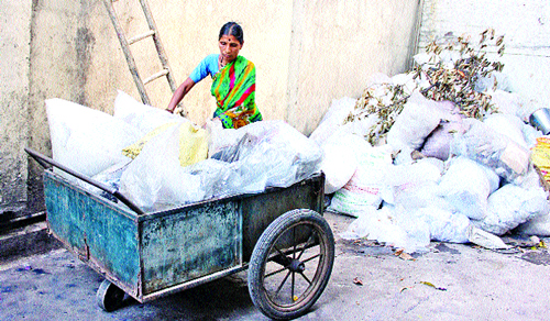 In 1981, She Used To Earn Rs 5/Day. Now, This Ex-Ragpicker Has A Turnover Of Rs 1 Crore. 2