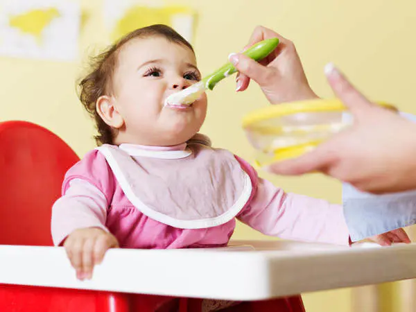 जब बच्चे करें दूध पीने में आनाकानी तो अपनाएँ ये कुछ सफल तरीके...... 5