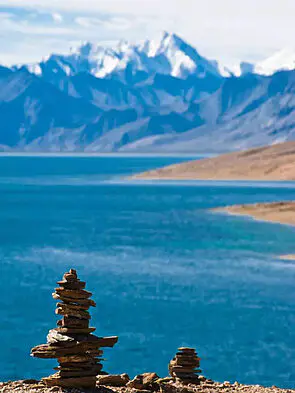 भारत के हिमालय में 10 सुंदर जादुई झीलें, सावधान, कुछ हैं खतरनाक !!