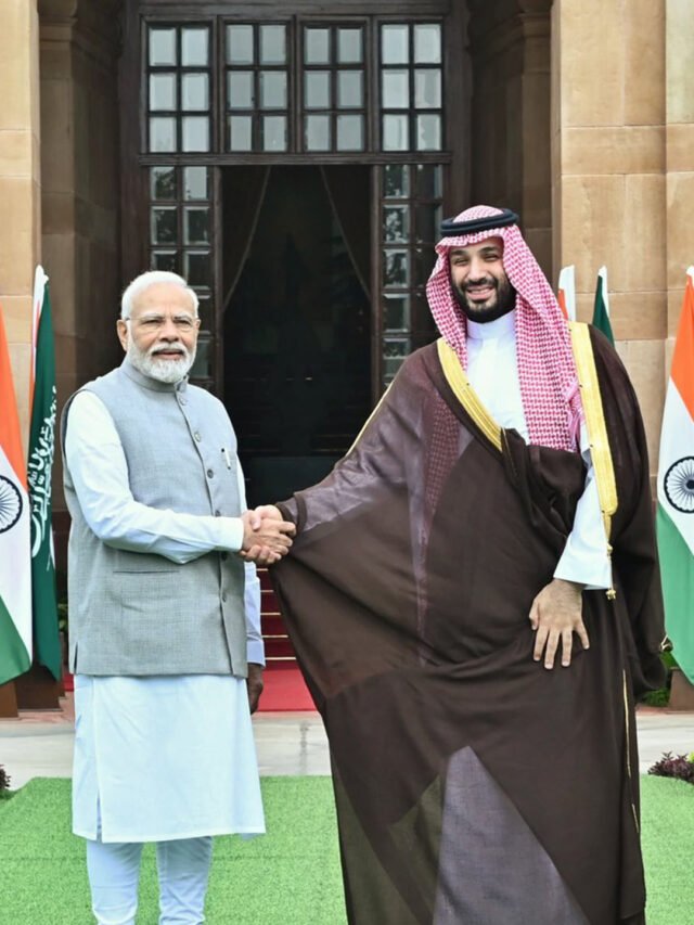 पीएम मोदी ने नई दिल्ली के हैदराबाद हाउस में सऊदी क्राउन प्रिंस के साथ द्विपक्षीय बैठक की